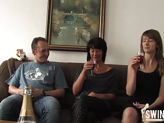 Porno meitene un tētis doppelt es sich ir skolnieces porno