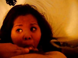 Porno vietnes com un āzijas matiem sūkā un saņem spermu uz sejas